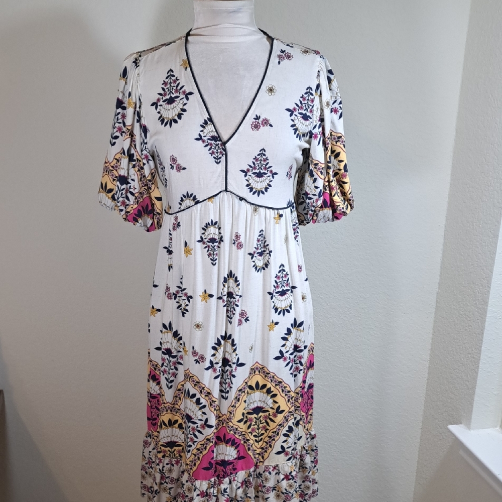 Fig + Flower Women’s Dress Small Cream Blue Pink Floral V-Neck Puff Sleeve Midi